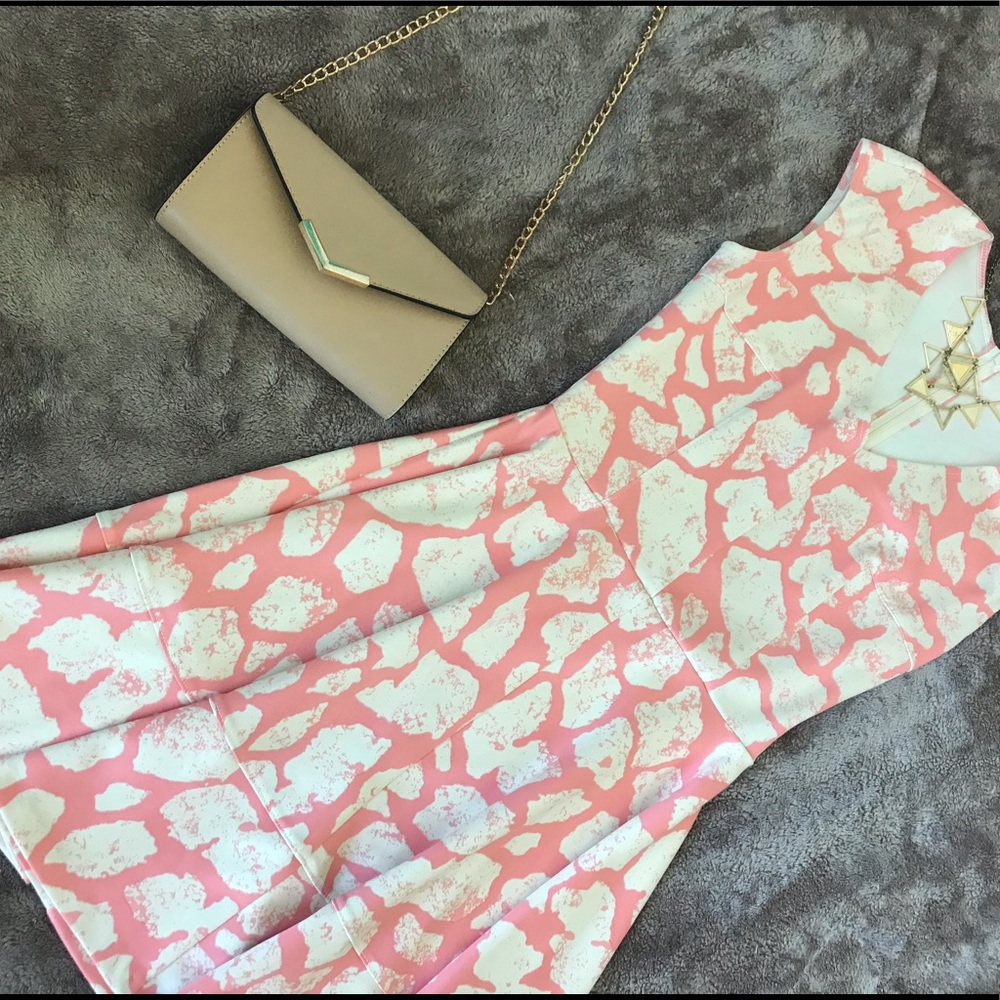Pink / Coral printed dress